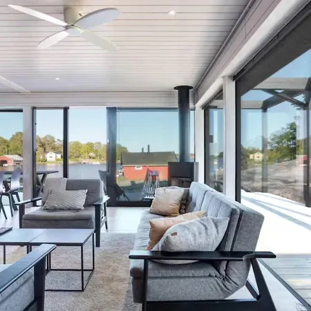 North - Marina Seafront Holiday home